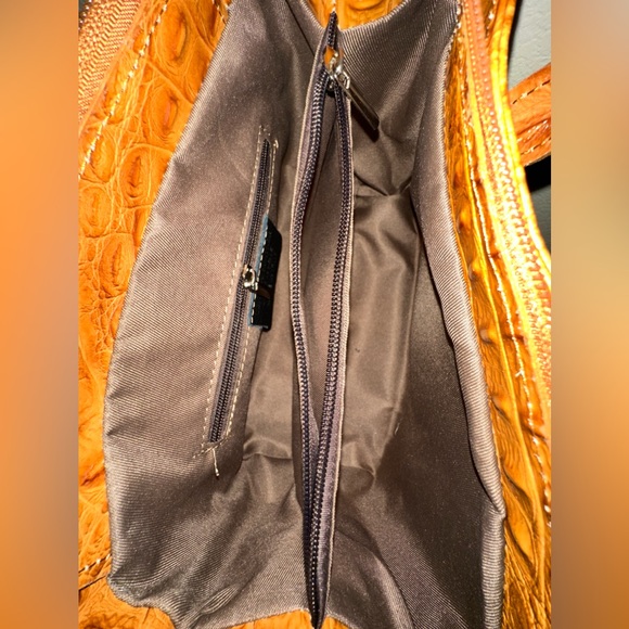 NWT Ostrich mini leather bag, English
(BOUTIQUE tan - Picture 7 of 7